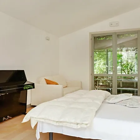 Glicine Garden Dream Villa